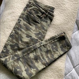 h&m camo straight legged pant